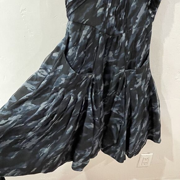 BCBGMaxAzria Silk Camo Mini Dress Size XXS Blue Tulle Pockets Winter Formal - Picture 5 of 16